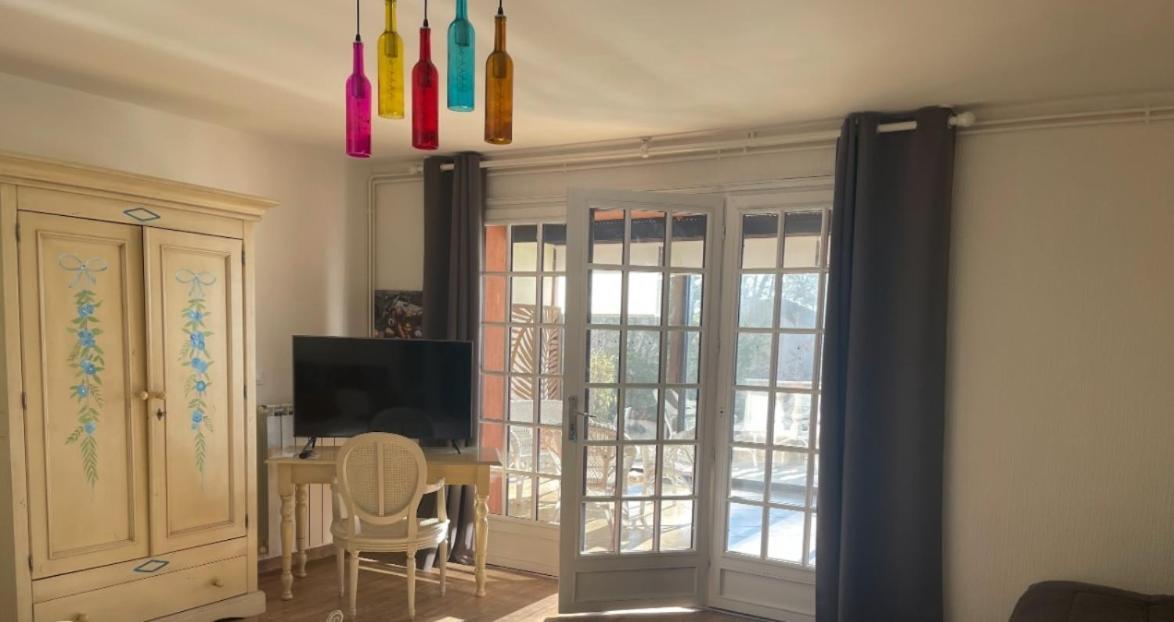 Le Mas De Camassade Tourrettes-sur-Loup Exterior photo